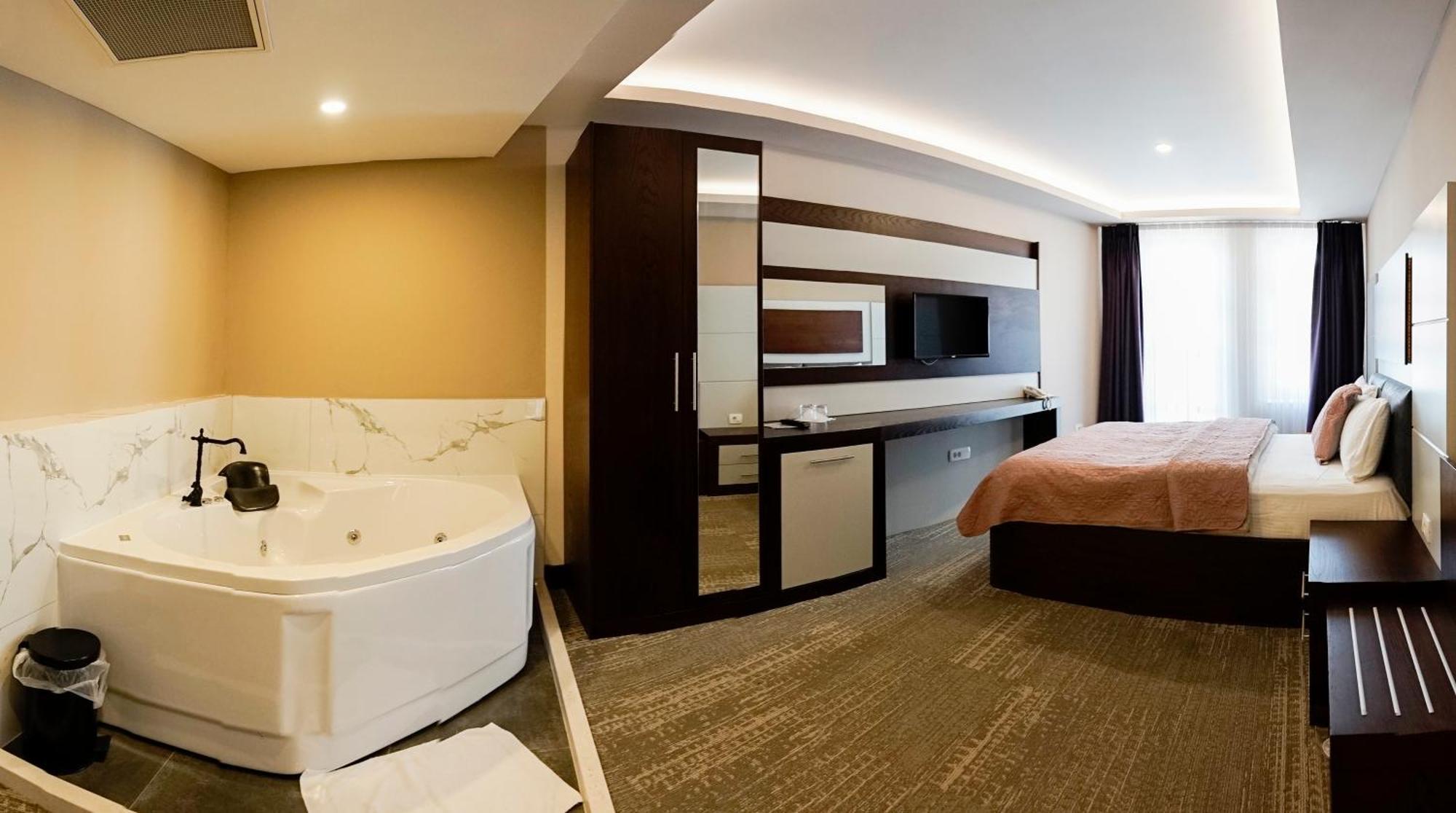 Hotel Prizreni Εξωτερικό φωτογραφία