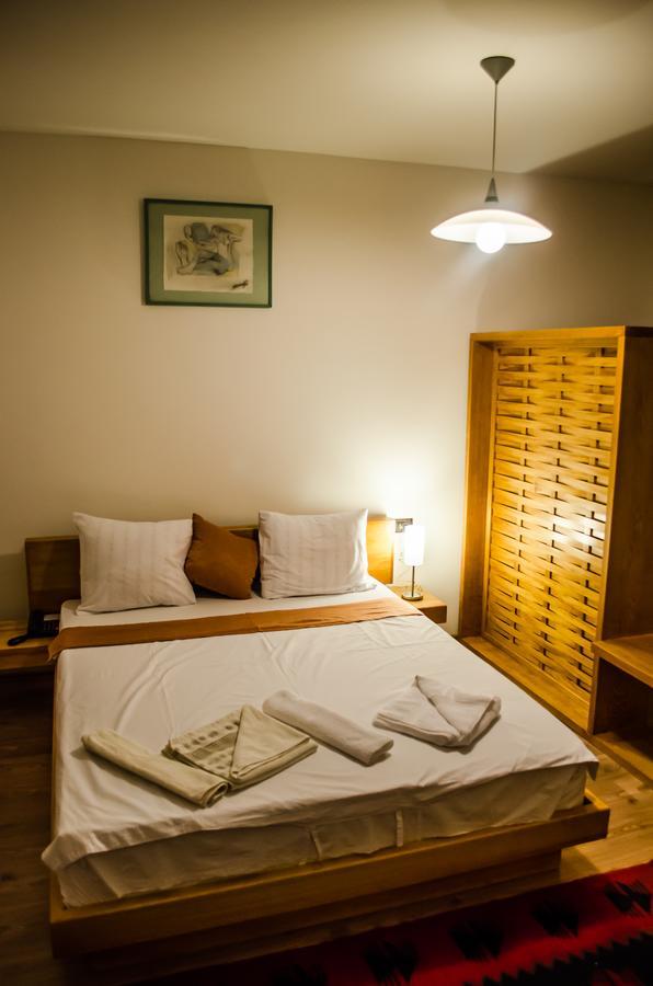 Hotel Prizreni Εξωτερικό φωτογραφία