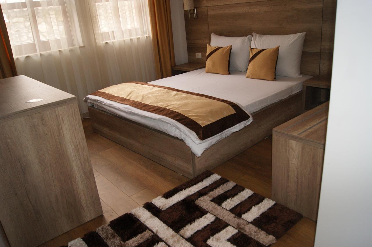Hotel Prizreni Εξωτερικό φωτογραφία